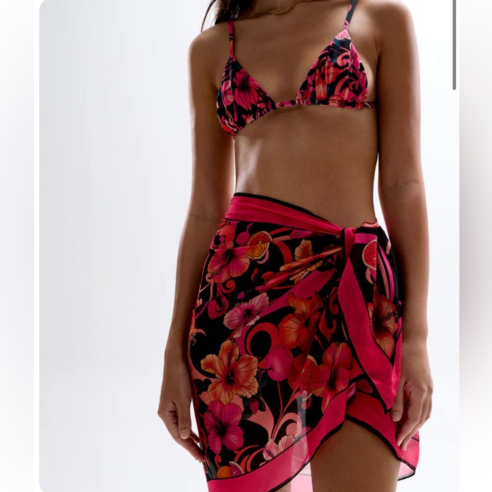 Short Sheer Scarf - Hibiscus Pink 🌺